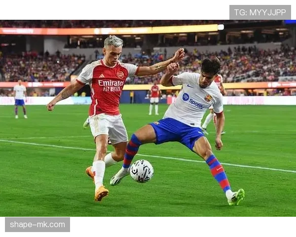 登贝莱 vs 费兰·托雷斯：队内边锋位置竞争与战术适配